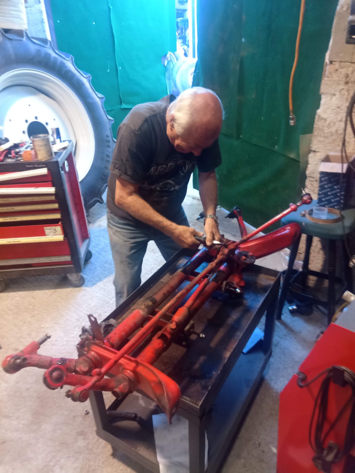 Vorderachse und Anbauteile